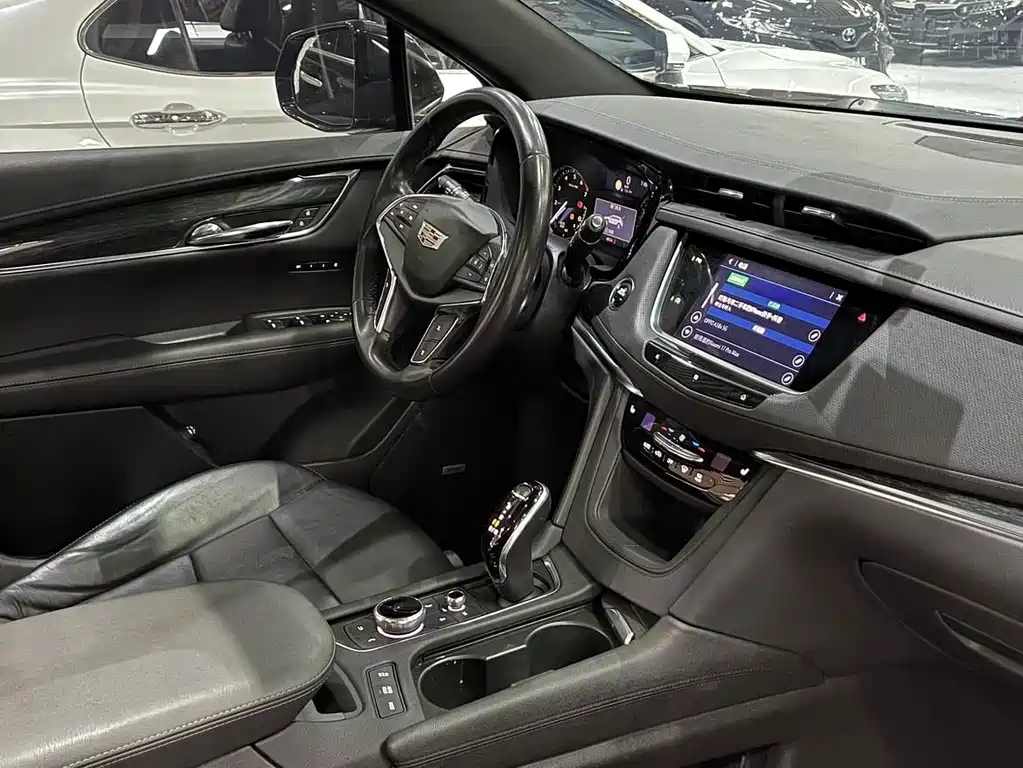 Cadillac XT5 2021 — фото 12