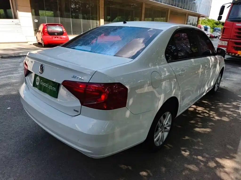Volkswagen Jetta 2019