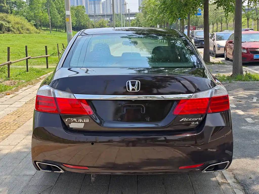 Honda Accord 2016 — фото 8