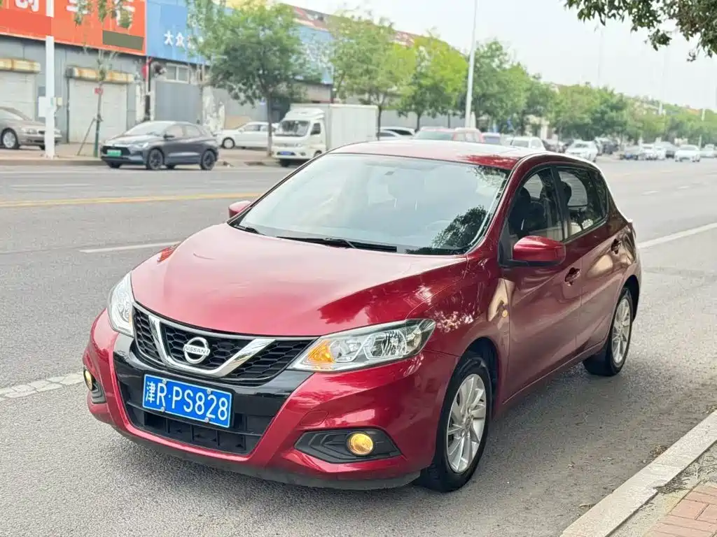 Nissan Tiida 2018 — фото 1