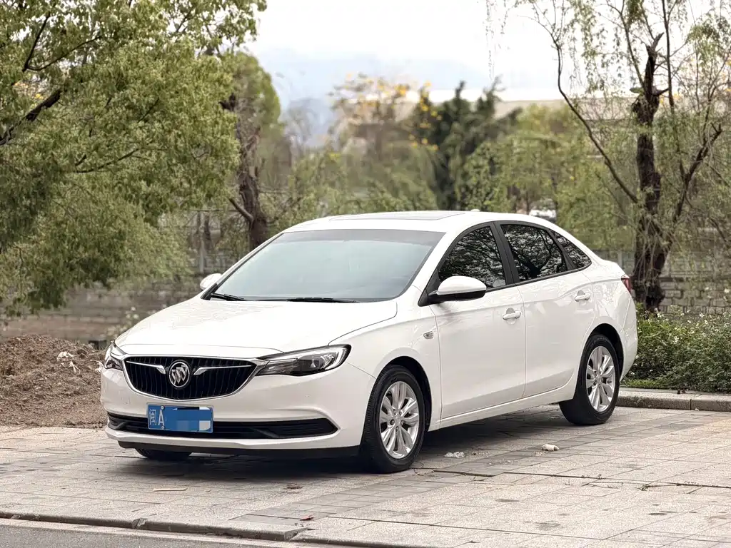Buick Excelle 2021 — фото 1