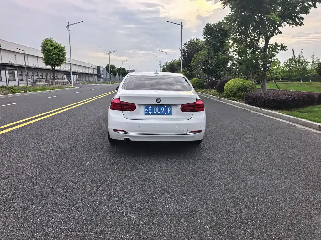 BMW 3 Series 2015 — фото 13