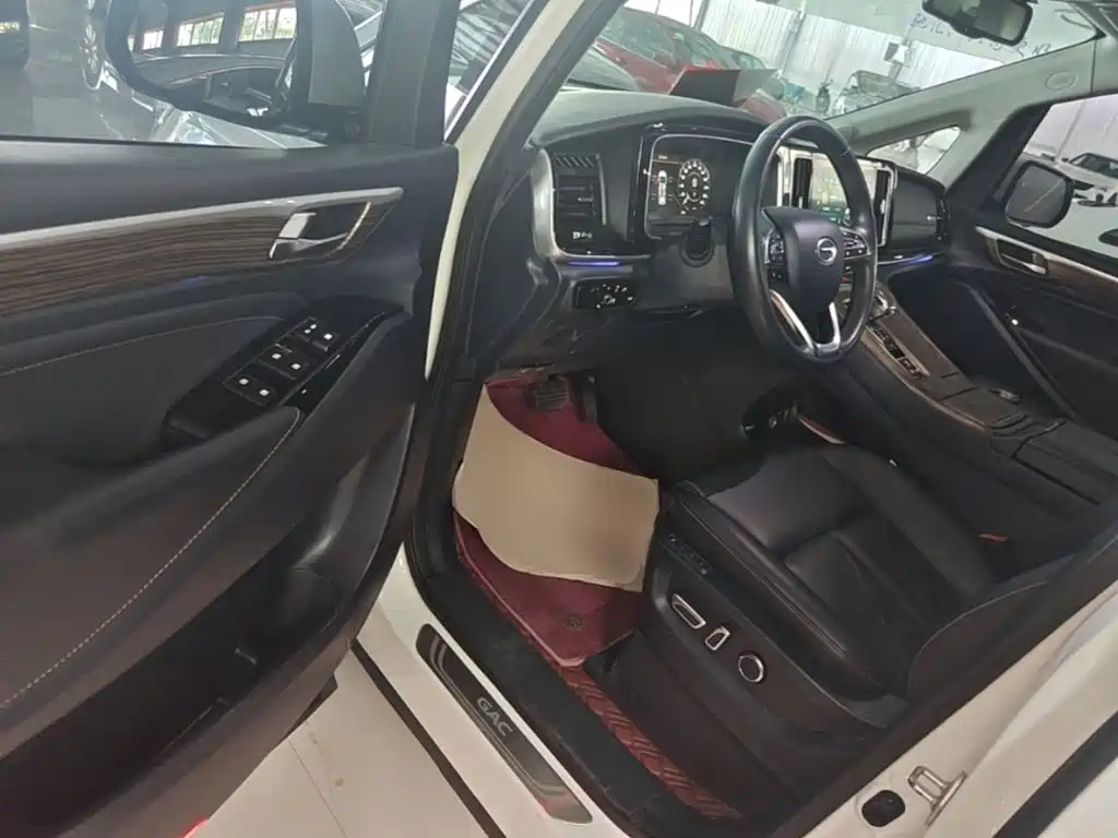 GAC Trumpchi M8 2021 — фото 16