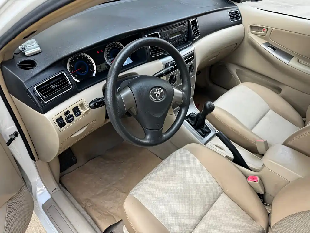 Toyota Corolla 2015 — фото 8