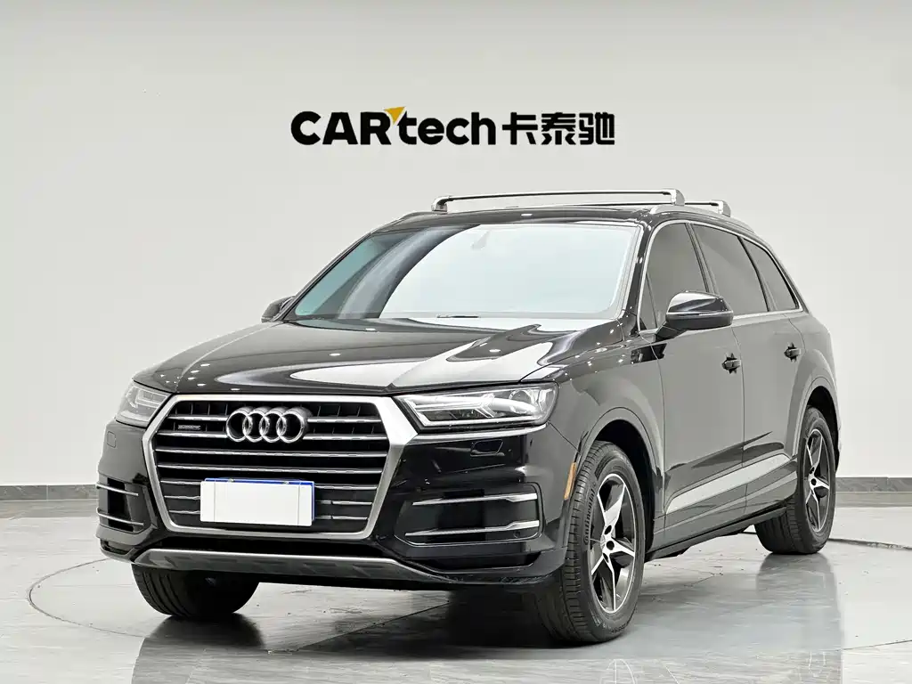 Audi Q7 2019 — фото 1