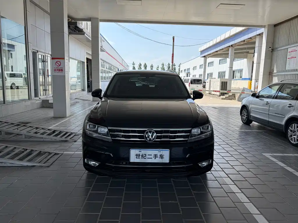 Volkswagen Tiguan L 2021 — фото 2