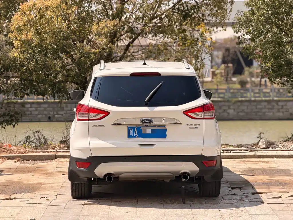 Ford Kuga 2014 — фото 3