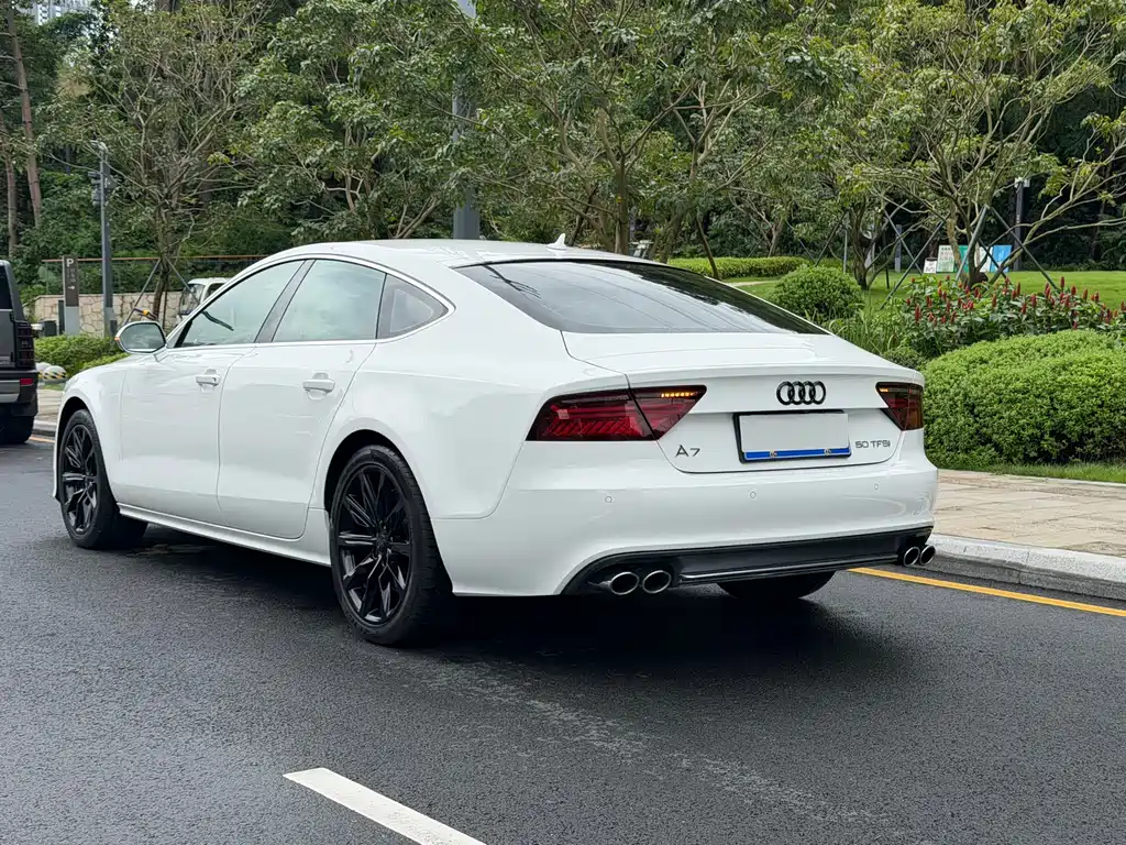 Audi A7 2014 — фото 30