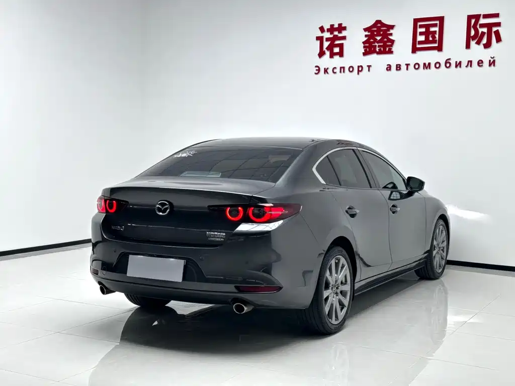 Mazda 3 Axela 2022