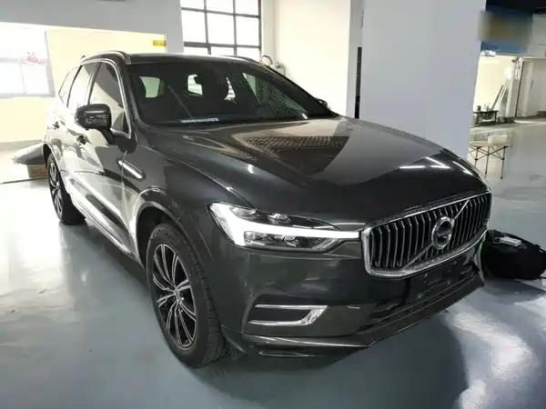 Volvo XC60 2021