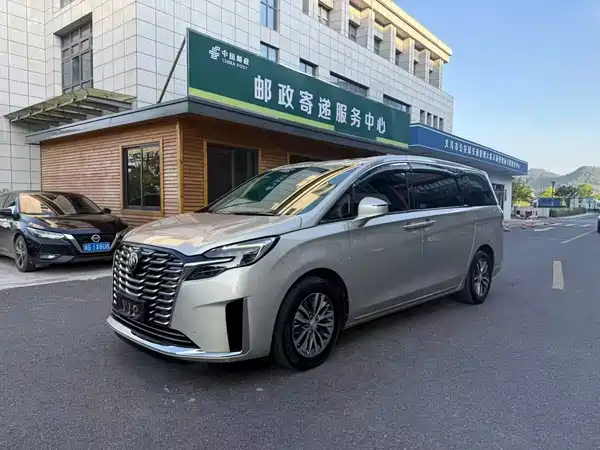 Buick GL8 2023