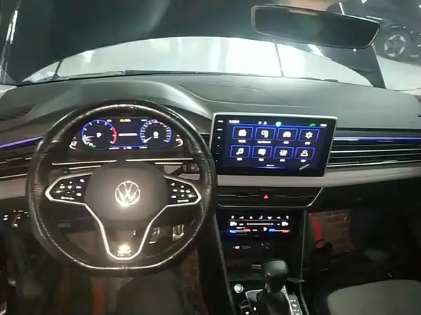 Volkswagen Tiguan L 2023