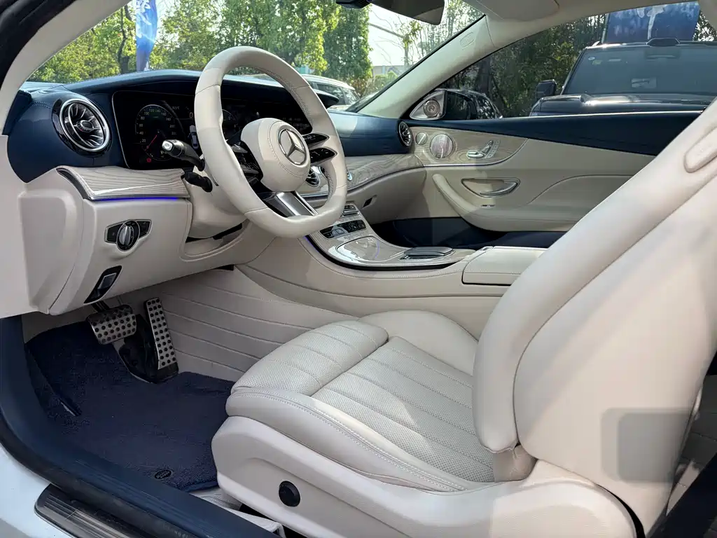 Mercedes-Benz E-Class 2021