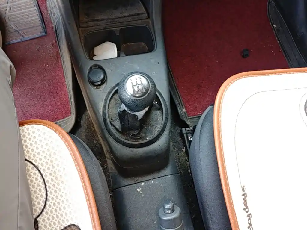 Suzuki Swift 2015 — фото 14