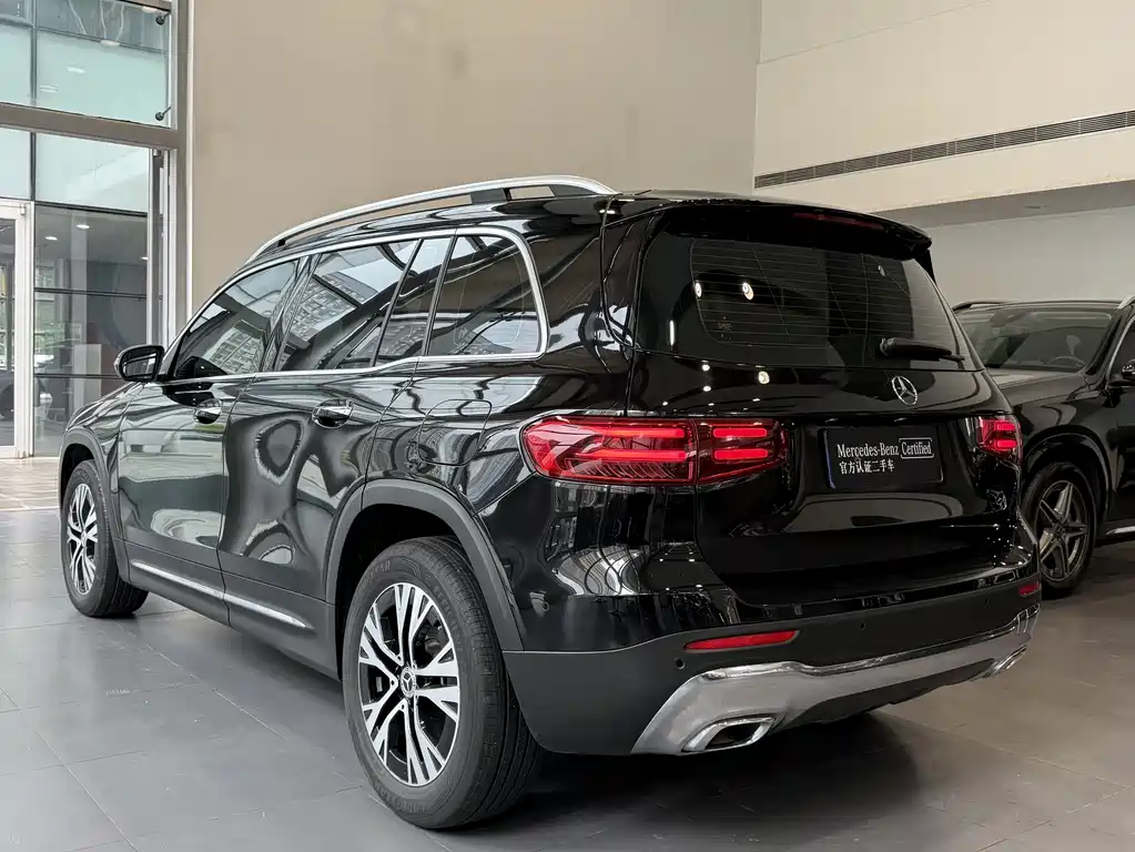 Mercedes-Benz GLB 2024 — фото 28