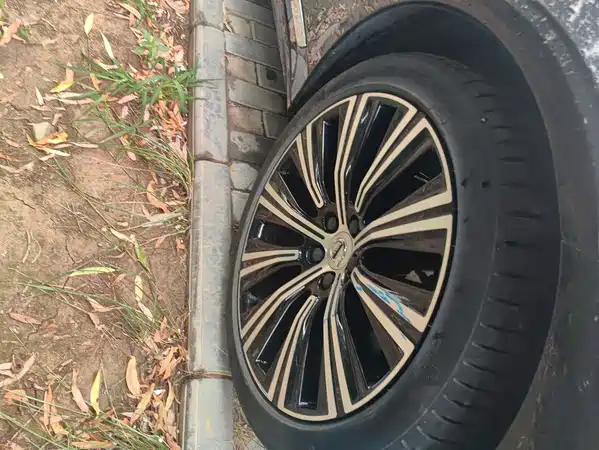 Volvo S90 2023