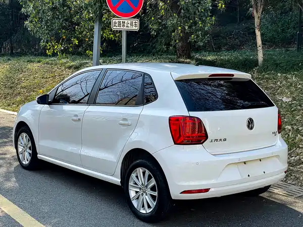 Volkswagen Polo 2016