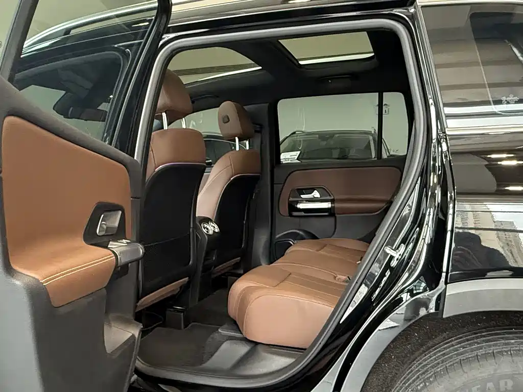 Mercedes-Benz GLB 2024 — фото 10