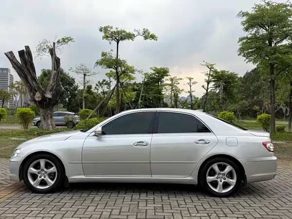 Toyota Reiz 2008