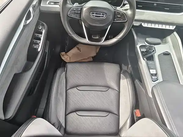 Geely Xingrui 2022
