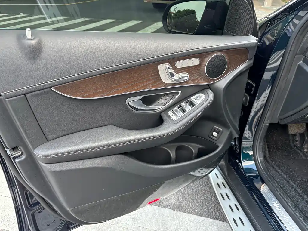 Mercedes-Benz GLC 2022