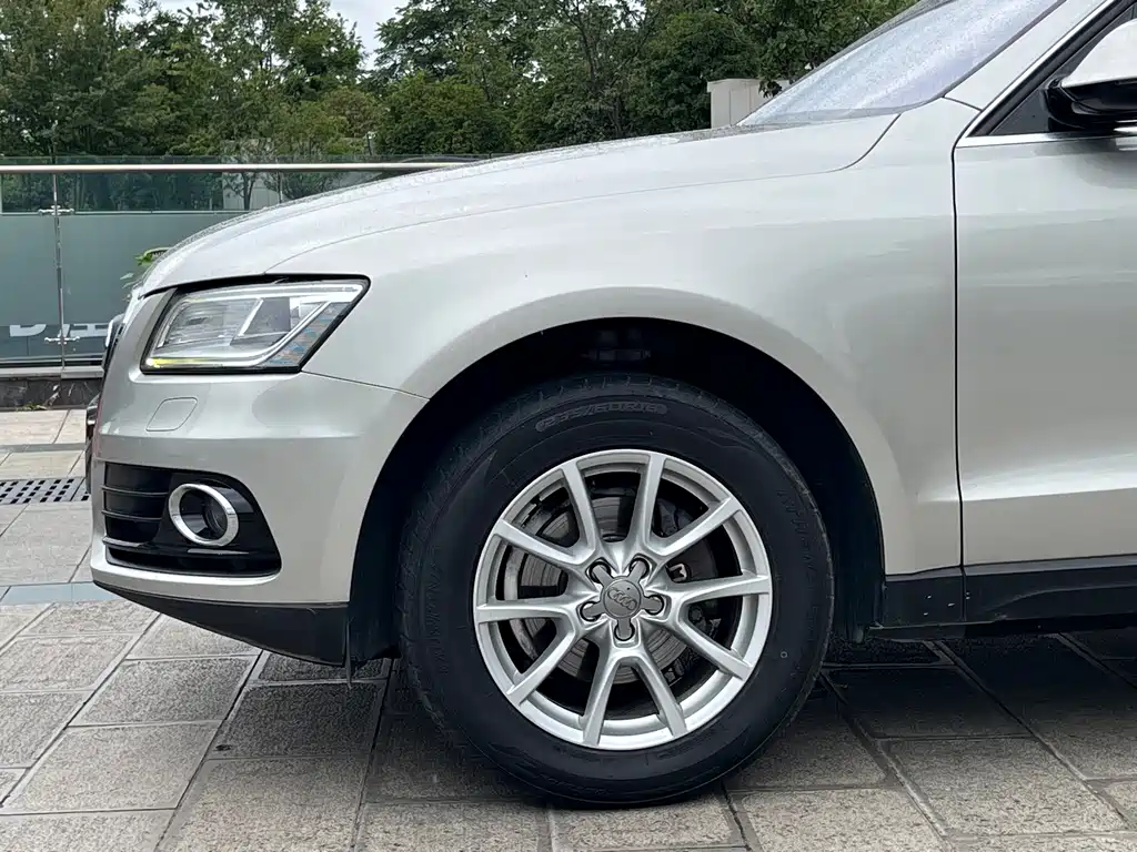 Audi Q5 2016 — фото 29