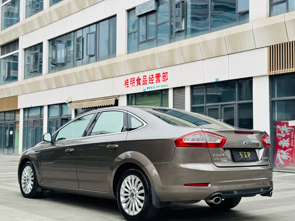 Ford Mondeo Zhisheng 2013 — фото 6