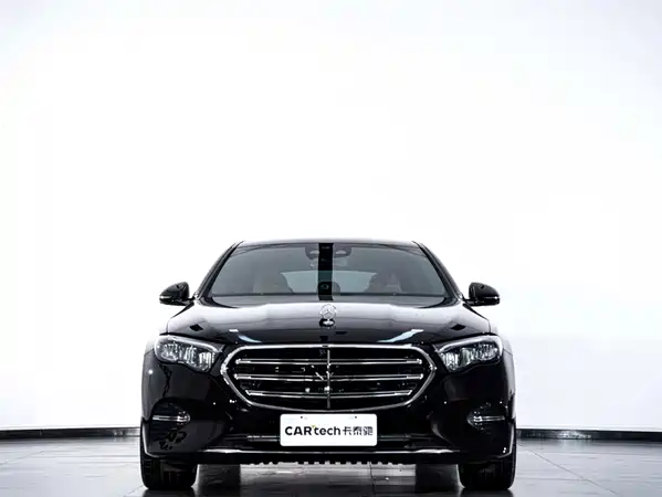Mercedes-Benz E-Class 2025