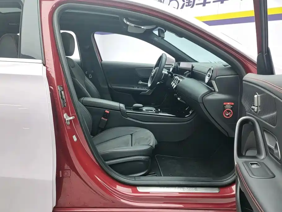 Mercedes-Benz A-Class 2023 — фото 8