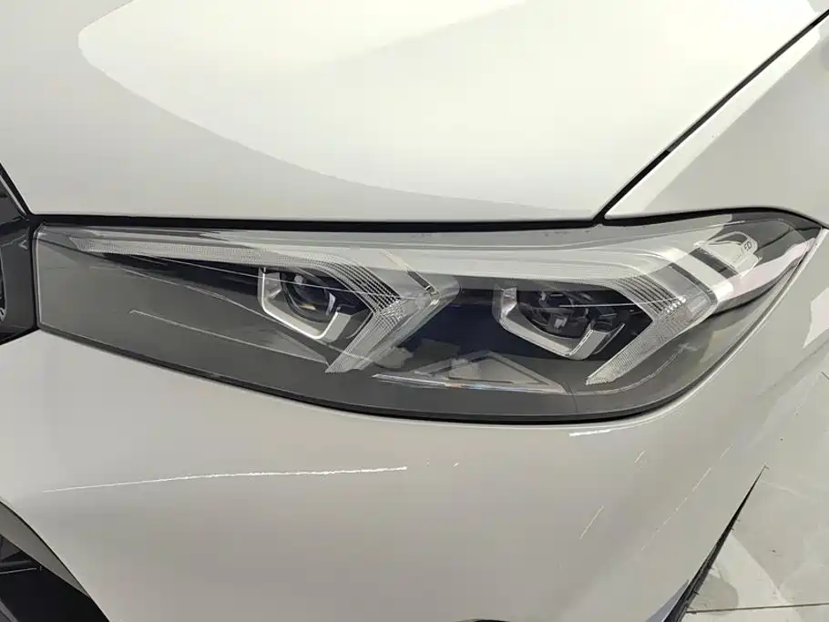 BMW 3 Series 2024