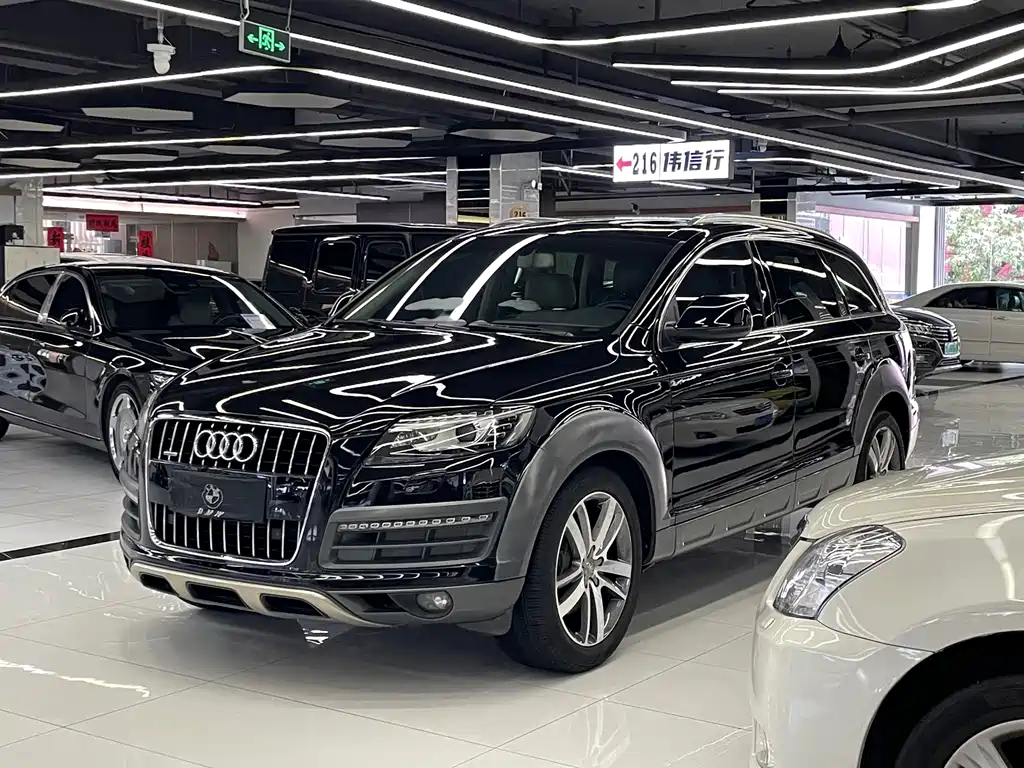 Audi Q7 2014 — фото 1