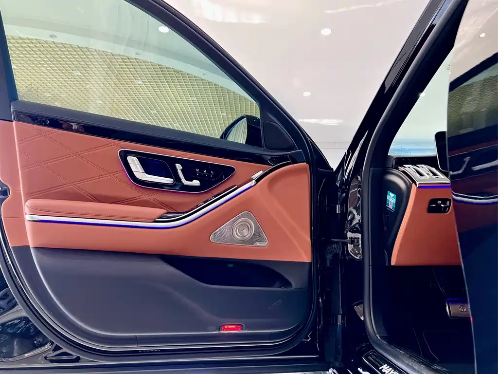 Mercedes-Benz Maybach S-Class 2021 — фото 26