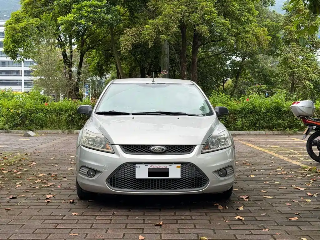 Ford Focus 2013 — фото 2