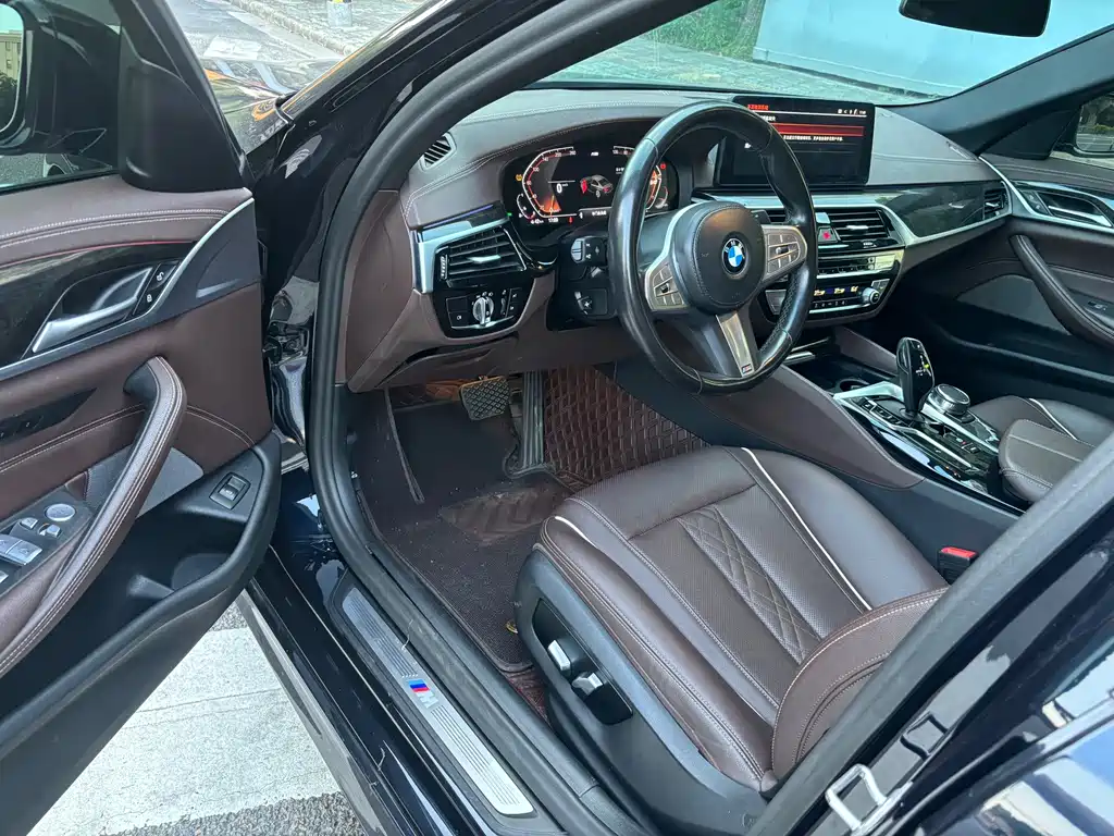 BMW 5 Series 2023