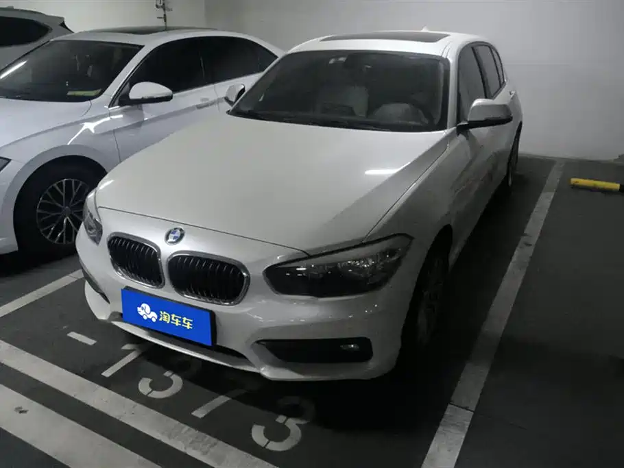 BMW 1 Series 2018 — фото 1