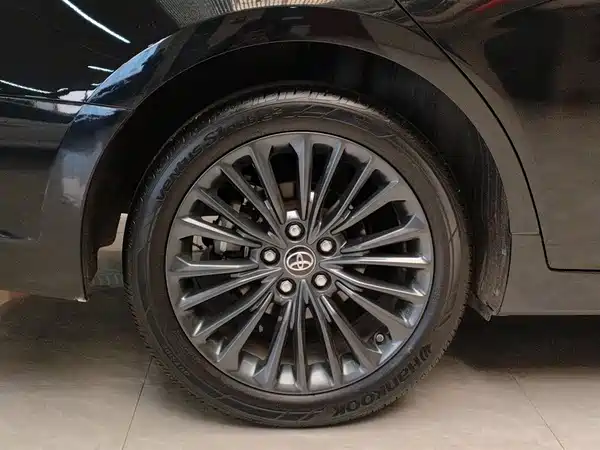 Toyota Avalon 2019