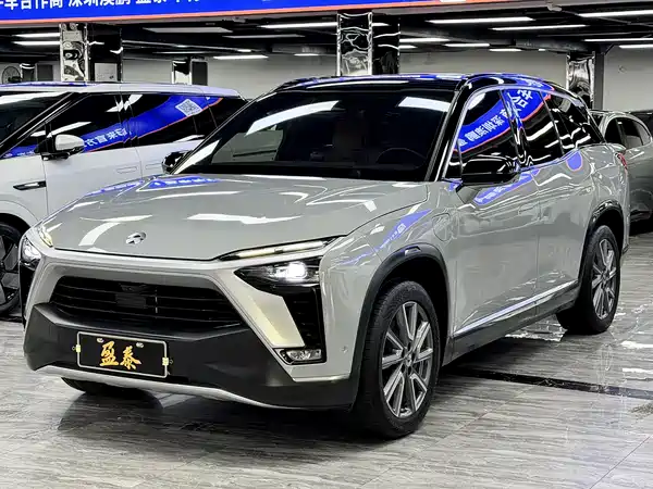 NIO ES8 2022