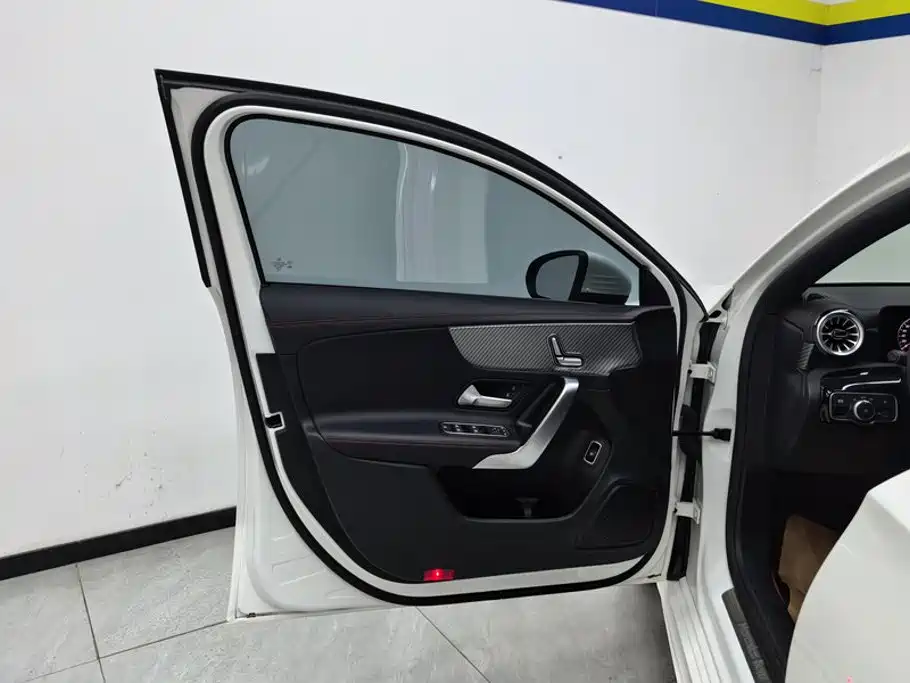 Mercedes-Benz A-Class 2023