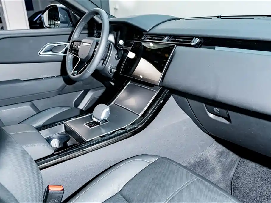 Land Rover Velar 2024 — фото 18