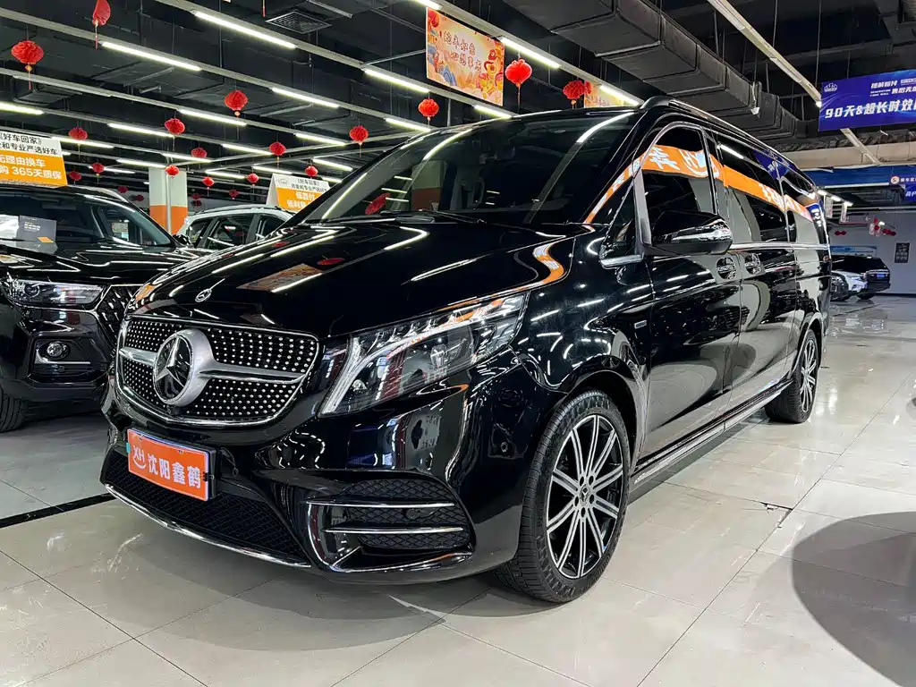 Mercedes-Benz V-Class 2023 — фото 3