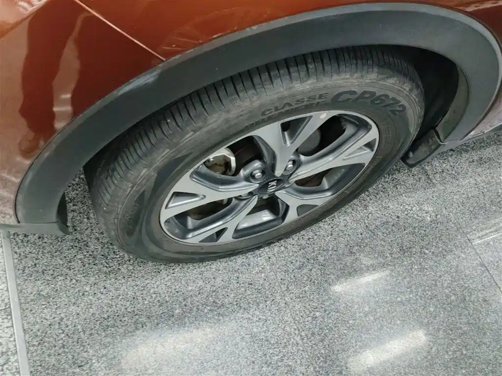 Kia KX3 2015 — фото 25