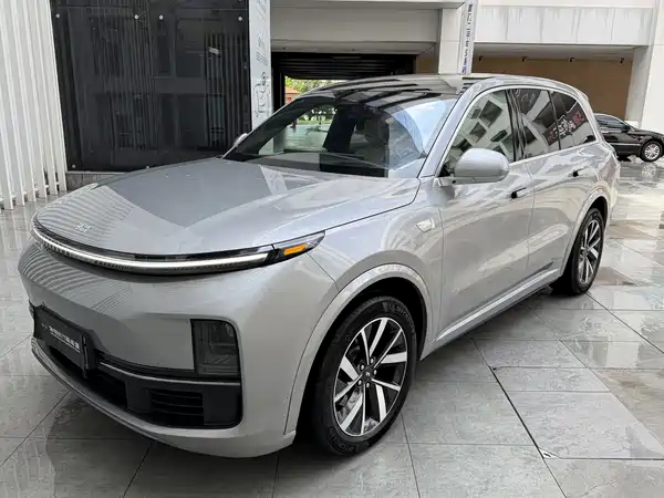 Li Auto L8 2022