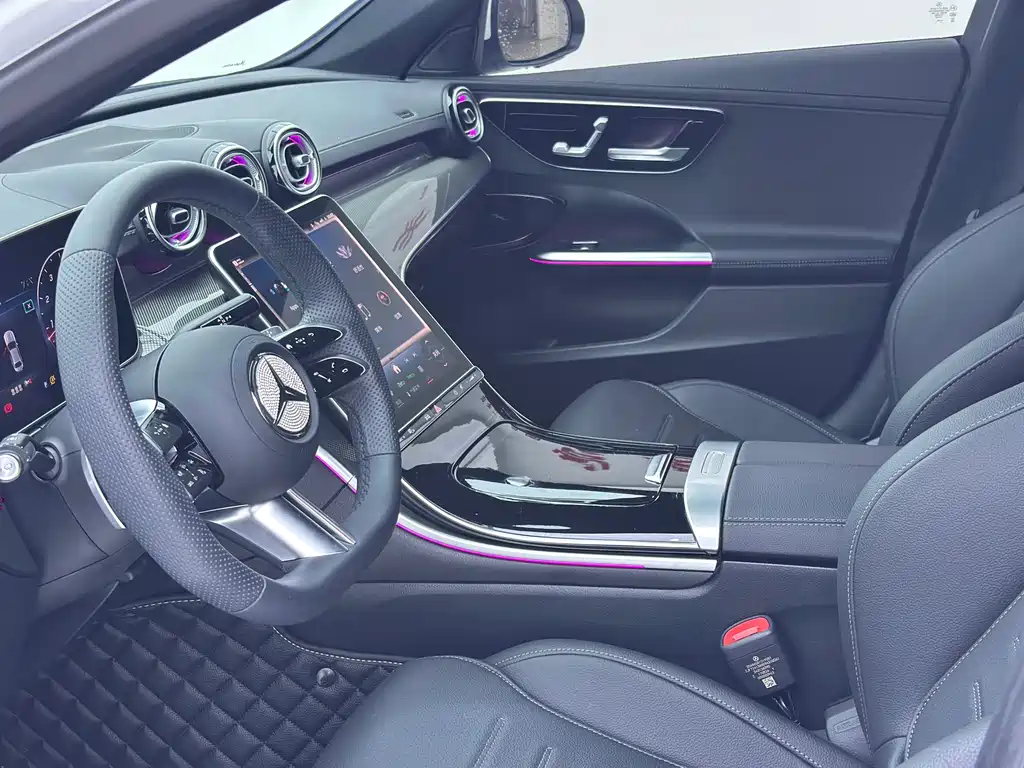 Mercedes-Benz C-Class 2024 — фото 21