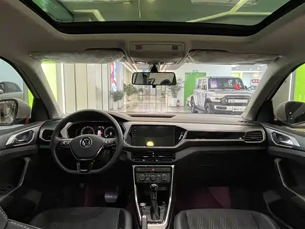 Volkswagen T-Cross 2023