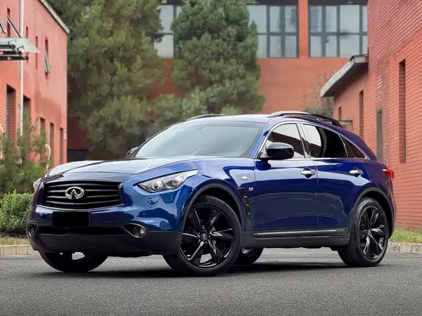Infiniti QX70 2016