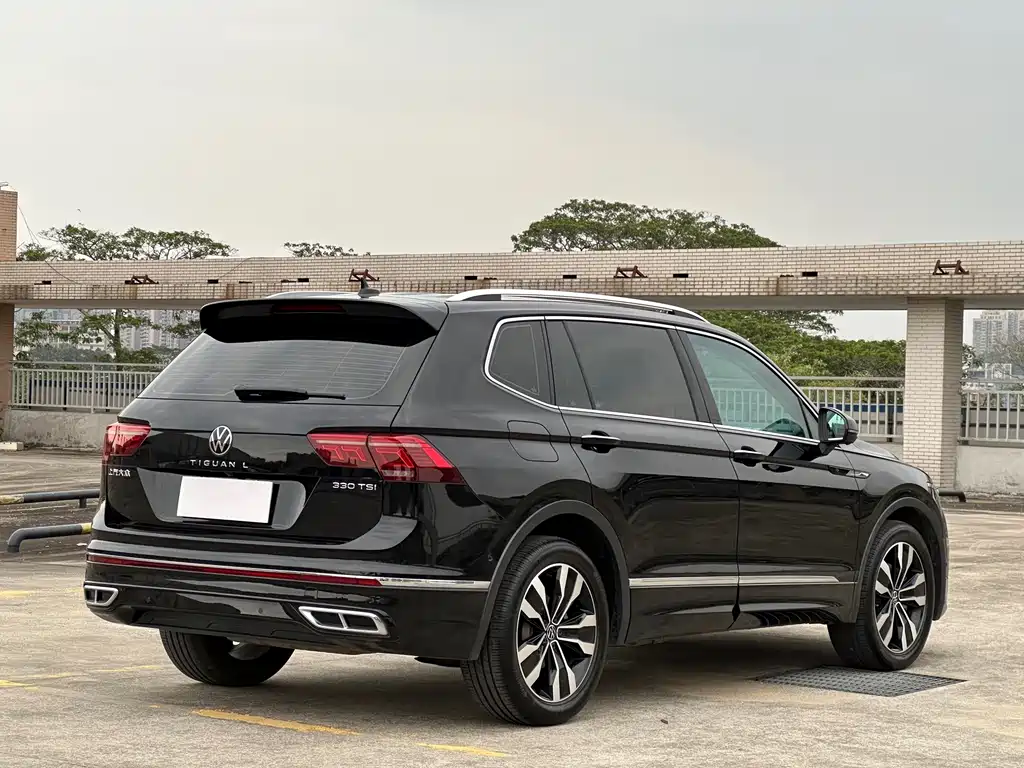 Volkswagen Tiguan L 2024 — фото 4