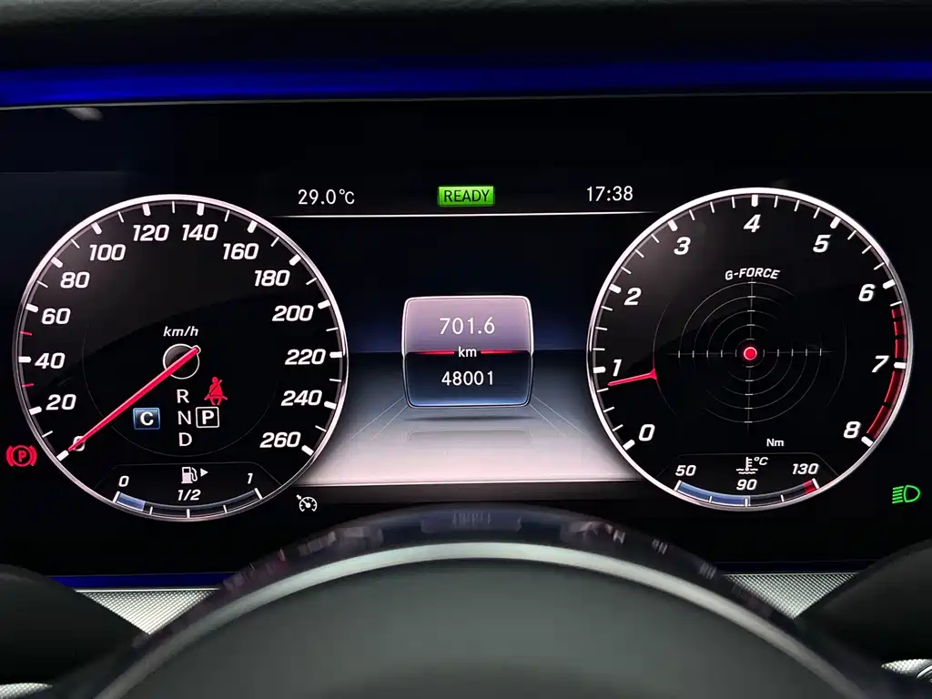 Mercedes-Benz E-Class 2020 — фото 30