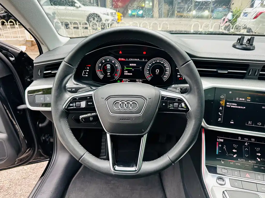 Audi A6L 2022 — фото 11