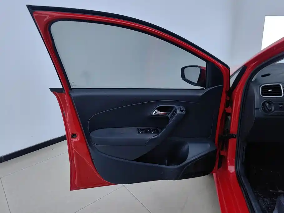 Volkswagen Polo 2014