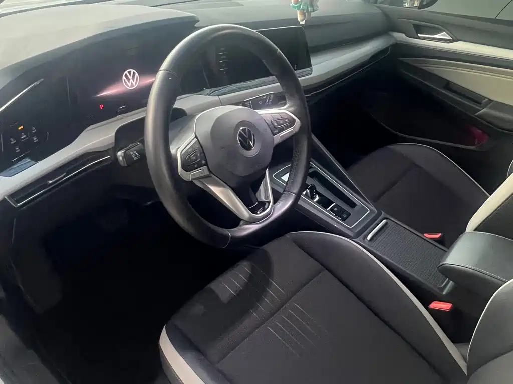 Volkswagen Golf 2022